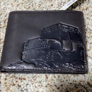 New Fossil dark brown SUV wallet RFID